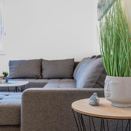 Kvarner Bay 4* - Apartments 1 & 3 Риека Экстерьер фото