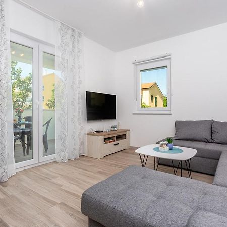 Kvarner Bay 4* - Apartments 1 & 3 Риека Экстерьер фото