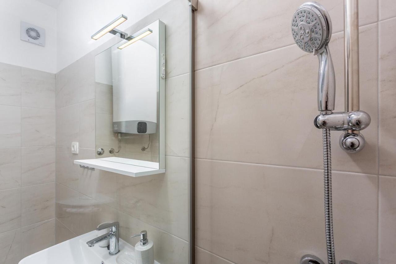 Kvarner Bay 4* - Apartments 1 & 3 Риека Экстерьер фото
