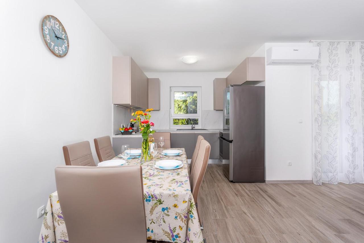 Kvarner Bay 4* - Apartments 1 & 3 Риека Экстерьер фото