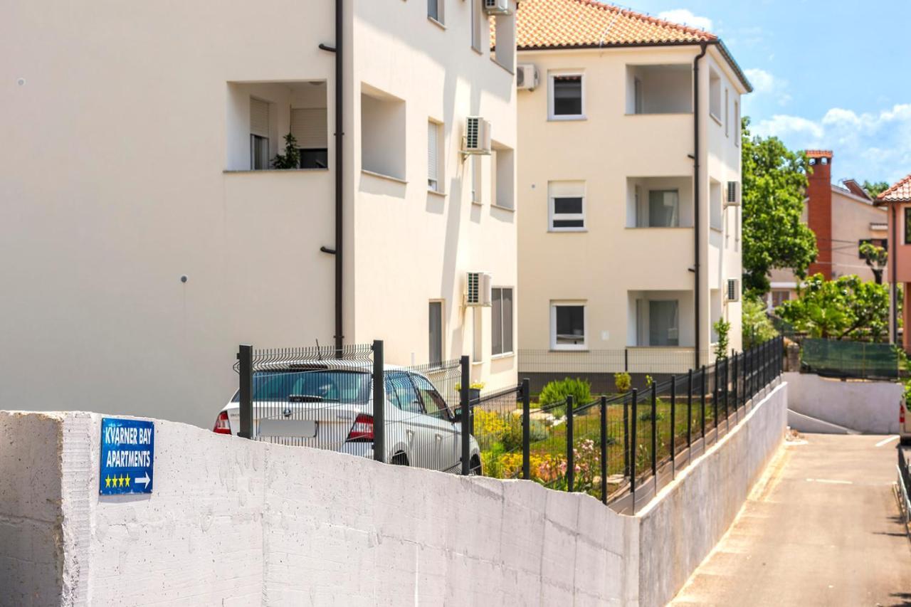Kvarner Bay 4* - Apartments 1 & 3 Риека Экстерьер фото