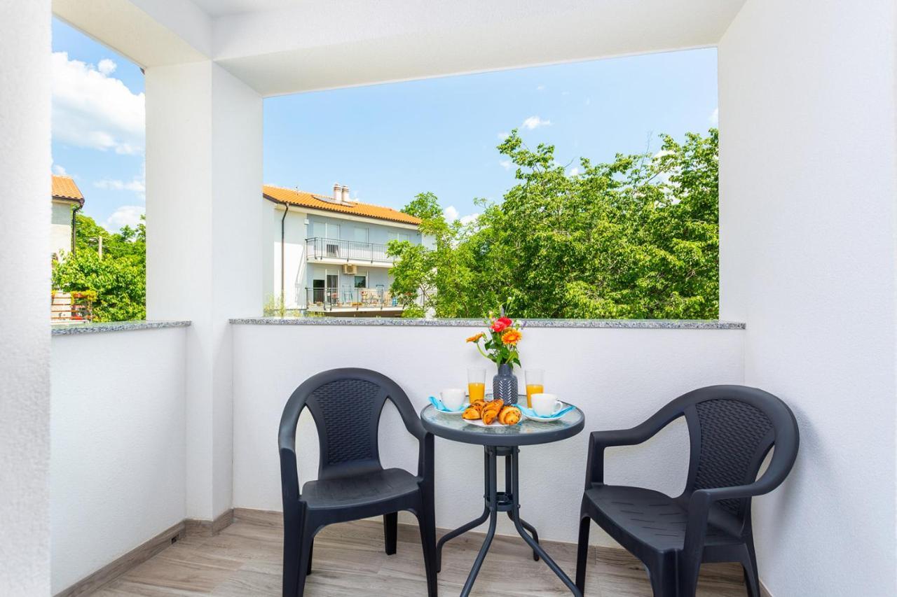 Kvarner Bay 4* - Apartments 1 & 3 Риека Экстерьер фото